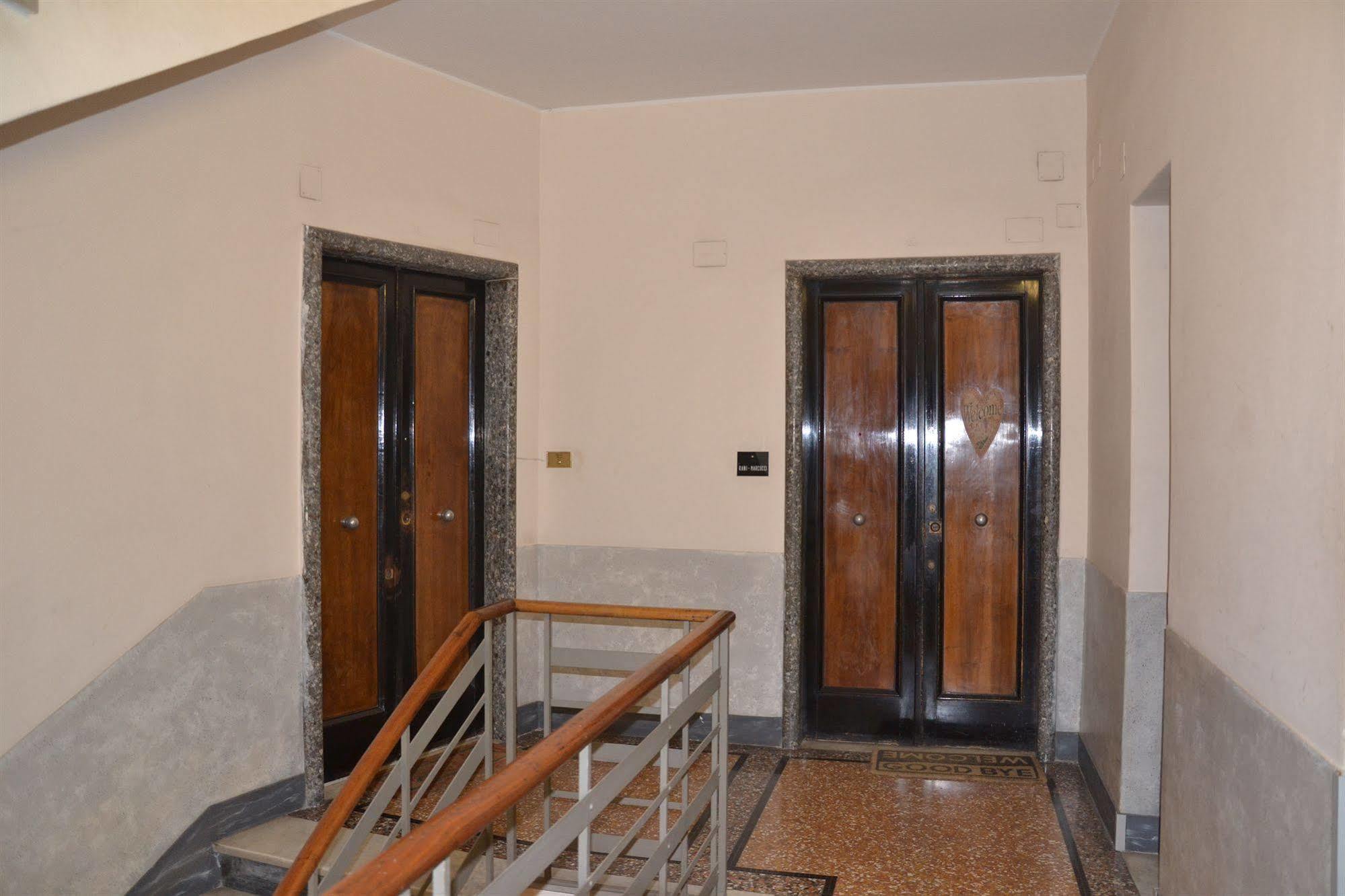 Отель Lucky House Рим Экстерьер фото